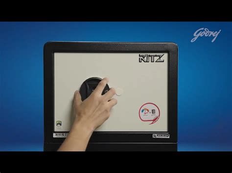 Godrej Electronic Safe Lockers - Home Safe - Godrej Matrix 2414 (66L ...