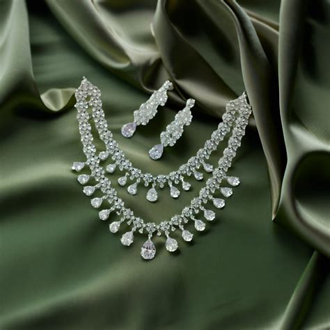 ROYAL CASCADE LAYERED COCKTAIL NECKLACE SET