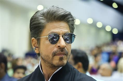 When Shah Rukh Khan faked an epileptic fit to bunk a class with friends