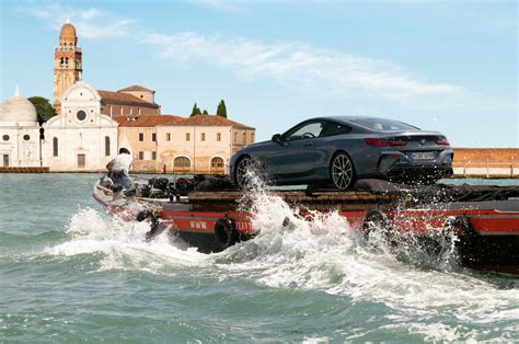 The new BMW 8 Series Coupe on the Canal Grande in Venice (10/2018).