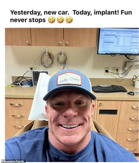 Patient posted 'fun never stops' with selfie from dentist's chair ...