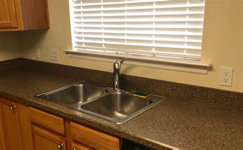 How High Should Electrical Outlets Be Above Kitchen Counter at Milla ...