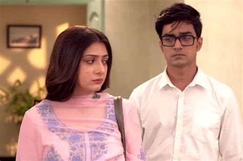 মেয়েবেলা শেষ হতেই গোয়ার সমুদ্রতটে 'মৌ' স্বীকৃতি মজুমদার, সঙ্গী কে ...