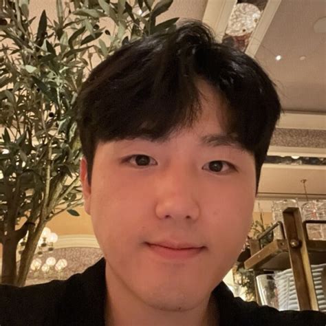 Wooyong - Korean teacher - ₹1410/h