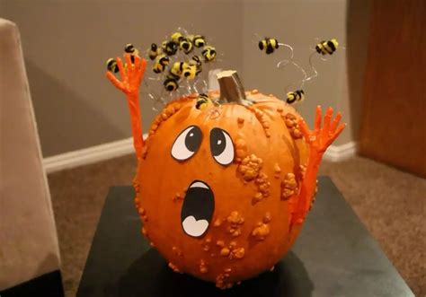 125 Hilarious & Easy Funny Pumpkin Carving Ideas for 2025 – Creative ...