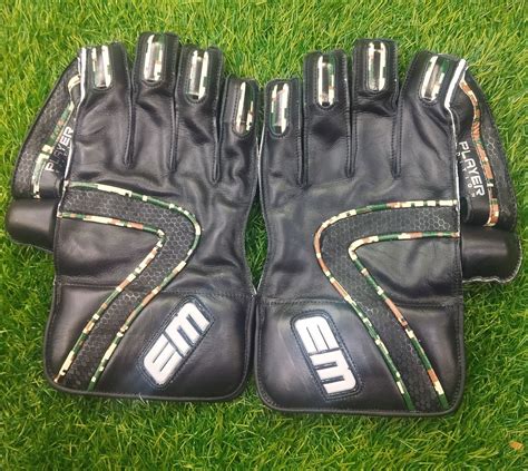 EM MSD Player Edition Wicket Keeping Gloves | SkyHi Store