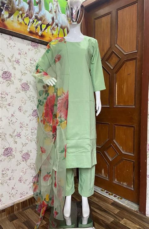 Pista Elegant Cotton Silk Suit Set with Floral Organza Dupat