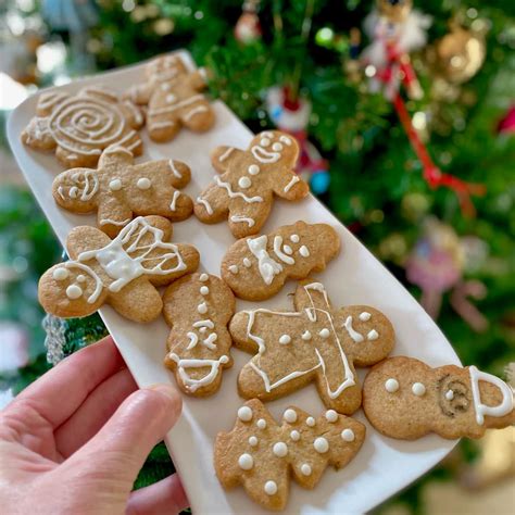Gingerbread Decorating Ideas