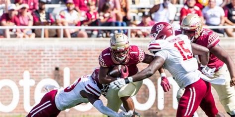 Seminoles shred UMass 59-3 to win third straight game
