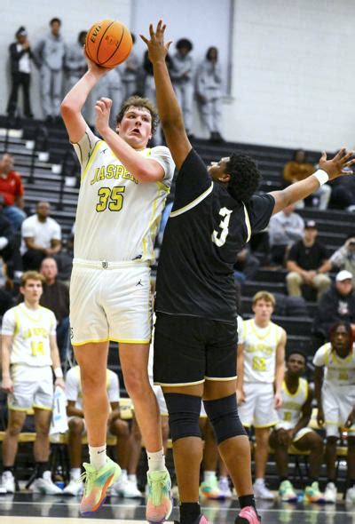 Moody stands apart | Sports | mountaineagle.com