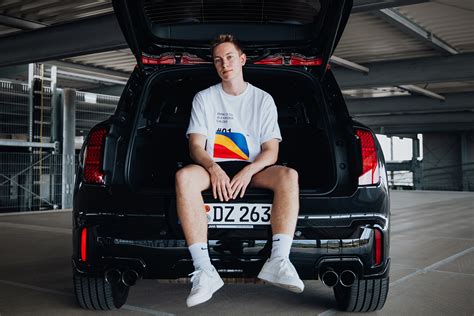 Beyond the road. The team.