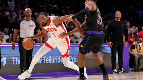 LeBron James leads Lakers to 2-0 series lead against Rockets