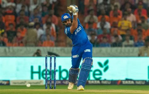 "He's come out trying to boss it" - Tom Moody on Rohit Sharma's batting ...
