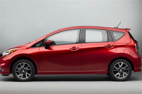 2015 Nissan Versa Note SR Debuts in Chicago - autoevolution