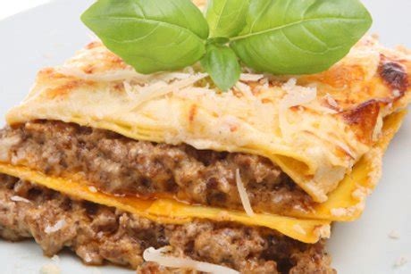 Lasagne al forno alla bolognese   Rezept   GuteKueche.at