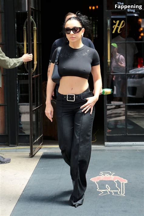 Charli XCX Goes Braless In A Tight Black Top (16 Photos) | PinayFlixx Mega Leaks