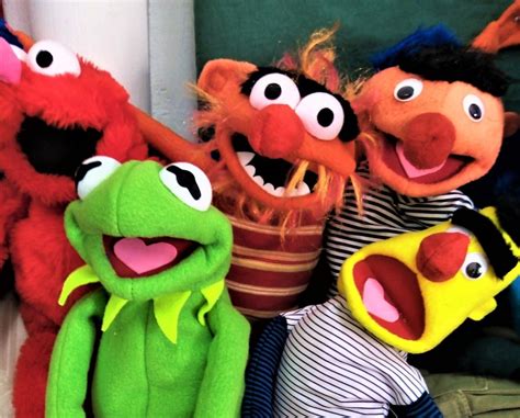ELMO HAND CRAFTED PUPPET TOY MUPPETS SESAME STREET ERNIE BERT RANA RENE ...