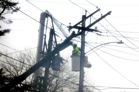 Connecticut power outages mostly restored after Sunday's high winds