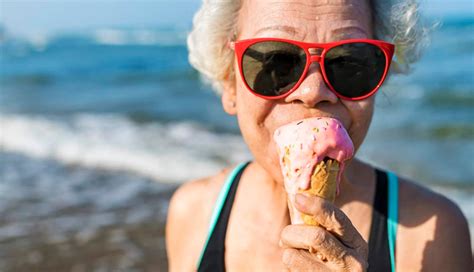 6 Natural Remedies To Treat Shingles Symptoms - lifeberrys.com