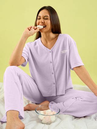 Buy Women Pyjamas & Tracksuit Online| Women Snoopy | Sweet Dreams