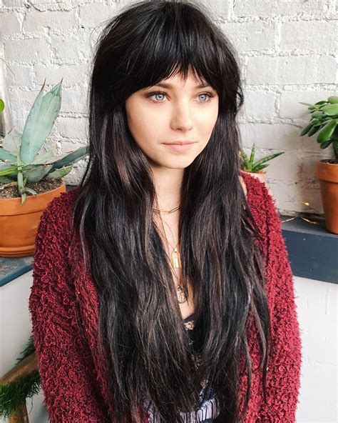 23 Perfectly Flattering Long Hairstyles With Bangs | StylesRant | Long ...