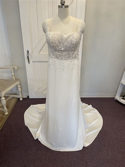 Stella York Sample Wedding Dress Save 69% - Stillwhite