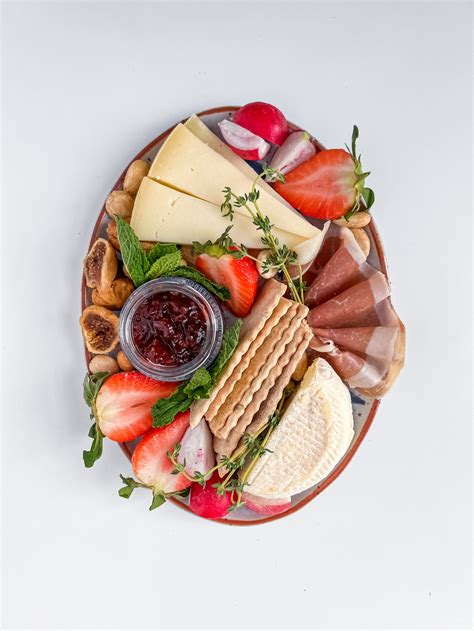 The Key Elements to a "Girl Dinner" — THAT CHEESE PLATE