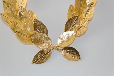 Golden Laurel Wreath Crown Ancient Greek Style Bay Leaves Leaf Crown ...