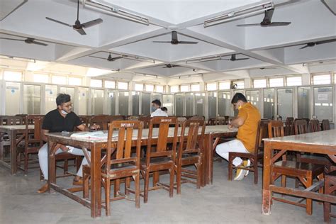 Library - Sir K. P. College of Commerce