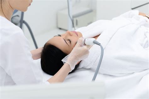 Why You Should Choose Non-Invasive Cosmetic Procedure - My Girly Space