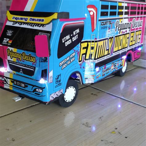 Jual miniatur truk oleng jumbo murah+fariasi lampu+free terpal - Hitam ...