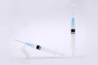 Dispovan Single Use safety Needle with Sharp injury prevention 24G*1 ...