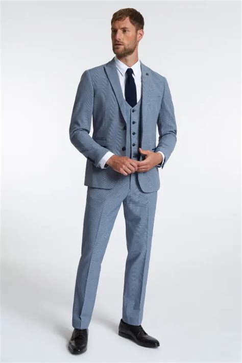Formal Business Suit 的图像结果