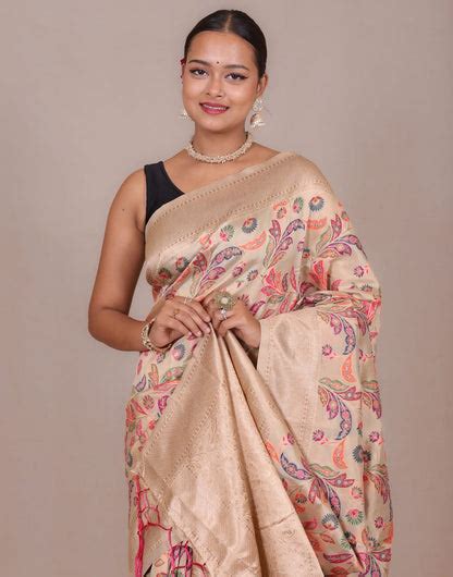 Cream Banarasi Silk Saree With Zari Weaving Work – Sareewave