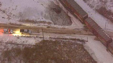 2 injured in car crash with train in Rose Township | FOX 2 Detroit