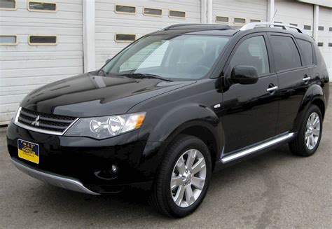 2008 Mitsubishi Outlander SE - 4dr SUV 2.4L AWD CVT auto