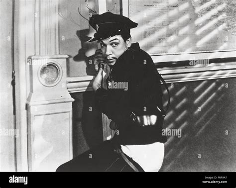 Original Film Title: GENDARME DESCONOCIDO, EL. English Title: UNKNOWN ...