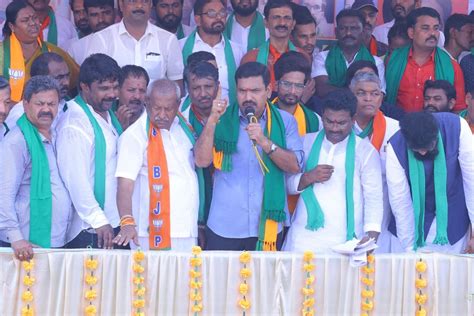 'Our land, our right': K'taka BJP's protest enters second day over Waqf ...
