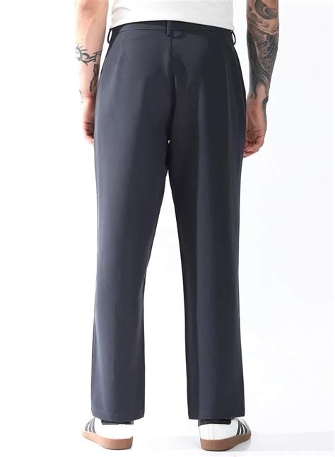 Hubberholme navy Men Relaxed Fit Wrinkle Free Wash Pleated Korean Pants ...