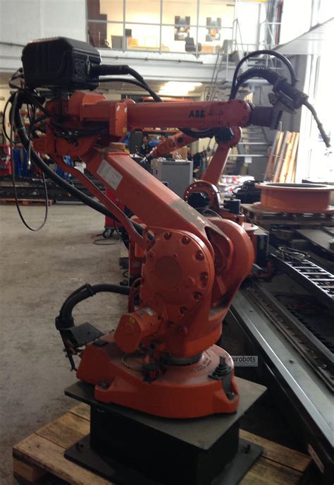 ABB IRB2400L Flexarc M2004 IRC5 with 2 x IRBP 250L positioners | Eurobots