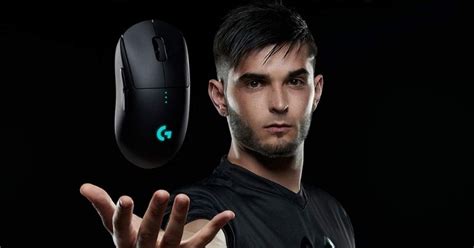 Just For The Gamers: A Gadget-Friendly Christmas Wishlist Like No Other