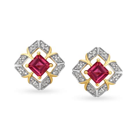 Gorgeous 18 Karat Yellow Gold And Diamond Square Stud Earrings