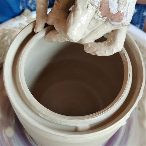 ADVANCED | Making complex forms on the wheel – A Ware Studio