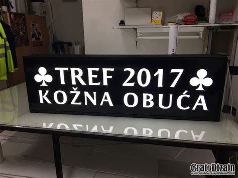 Štampa svetlećih reklama na samolepljivoj PVC foliji