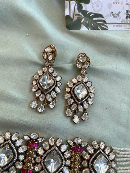 Victorian Moissanite cut White Pearl Choker with Earrings – Daivik.in