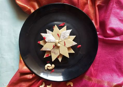 Vrat Recipes for Mahashivaratri. Below are some amazing vrat recipes ...