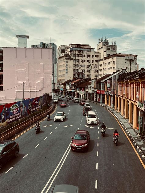 Busy Street Scene 的图像结果