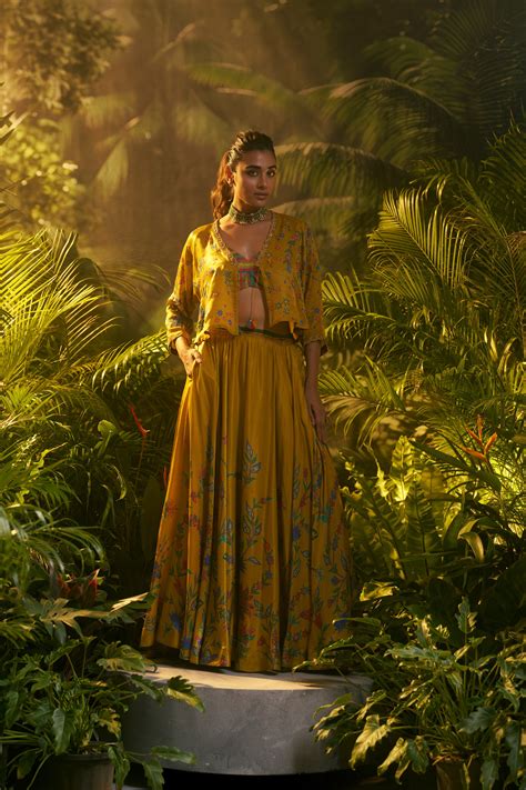 Shop Lehengas Online | Designer Ethnic Wear – Mokshaa