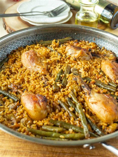 Easy Spanish Chicken Paella - Valencian