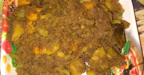 Archana Nath দ্বারা চিংড়ি মাছ দিয়ে থোরের ঘন্ট (Chingri Mach Diye ...